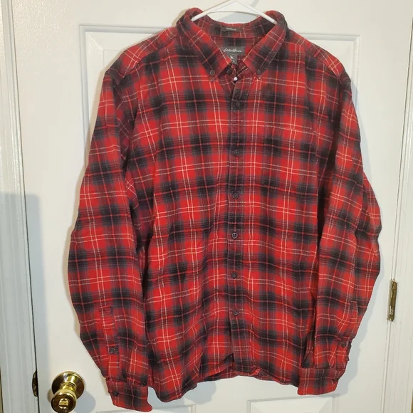 Eddie Bauer Men's XL Red Flannel Plaid Classic Fit Long Sleeve Collared shirt - Picture 2 of 5